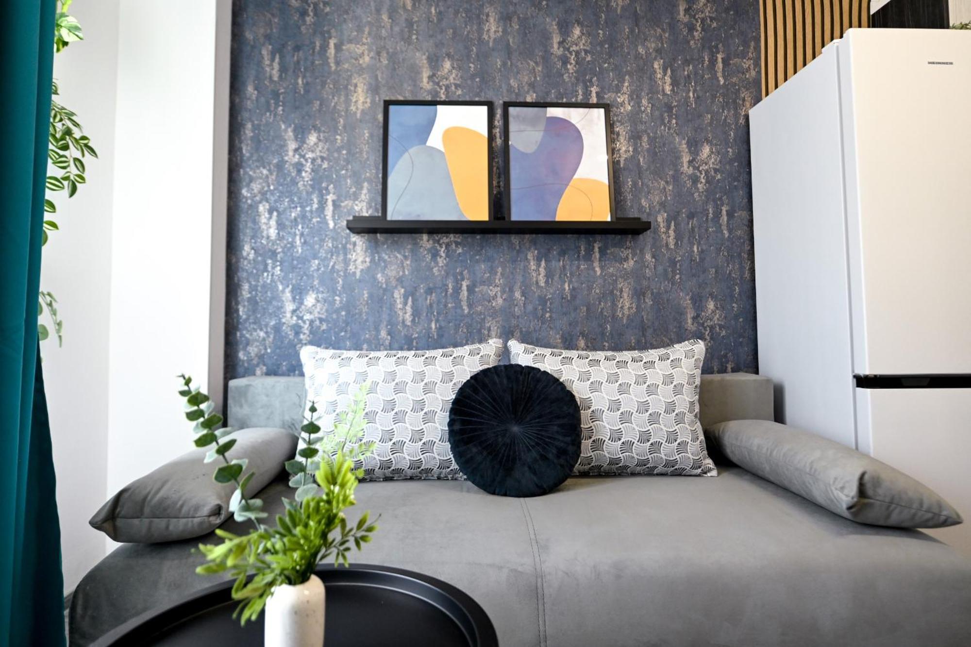 Old Town Charm - Modern & Comfortable Accommodation In The Heart Of The City بوخارست المظهر الخارجي الصورة