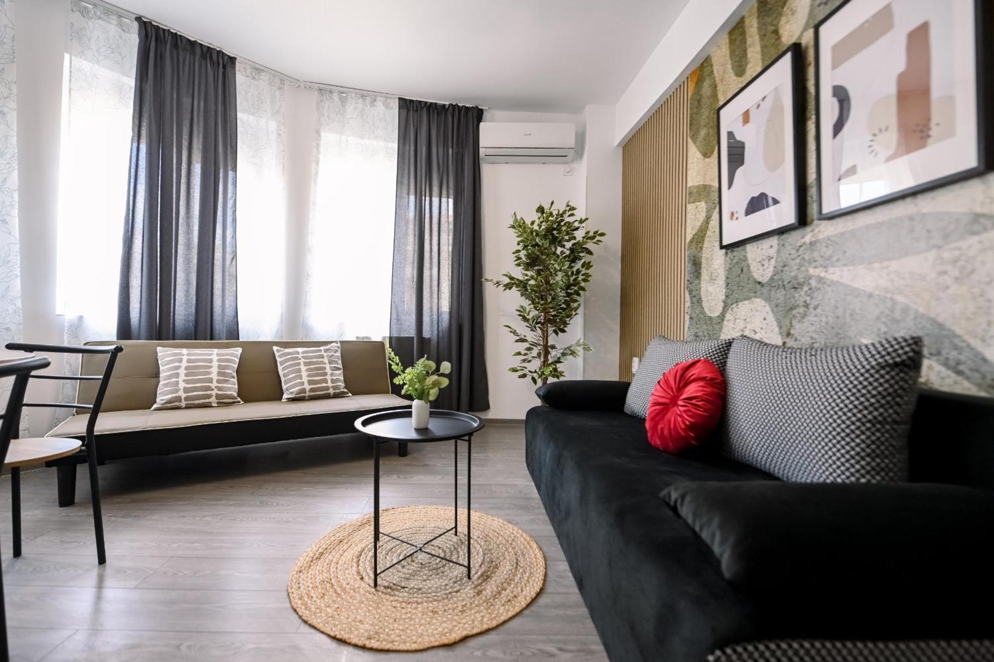 Old Town Charm - Modern & Comfortable Accommodation In The Heart Of The City بوخارست المظهر الخارجي الصورة