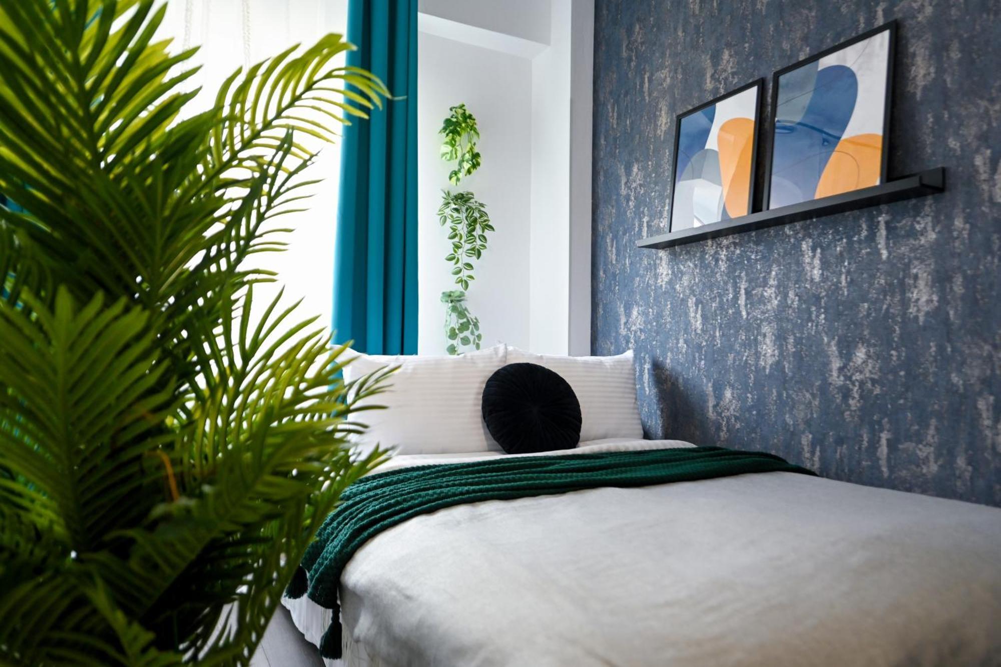 Old Town Charm - Modern & Comfortable Accommodation In The Heart Of The City بوخارست المظهر الخارجي الصورة