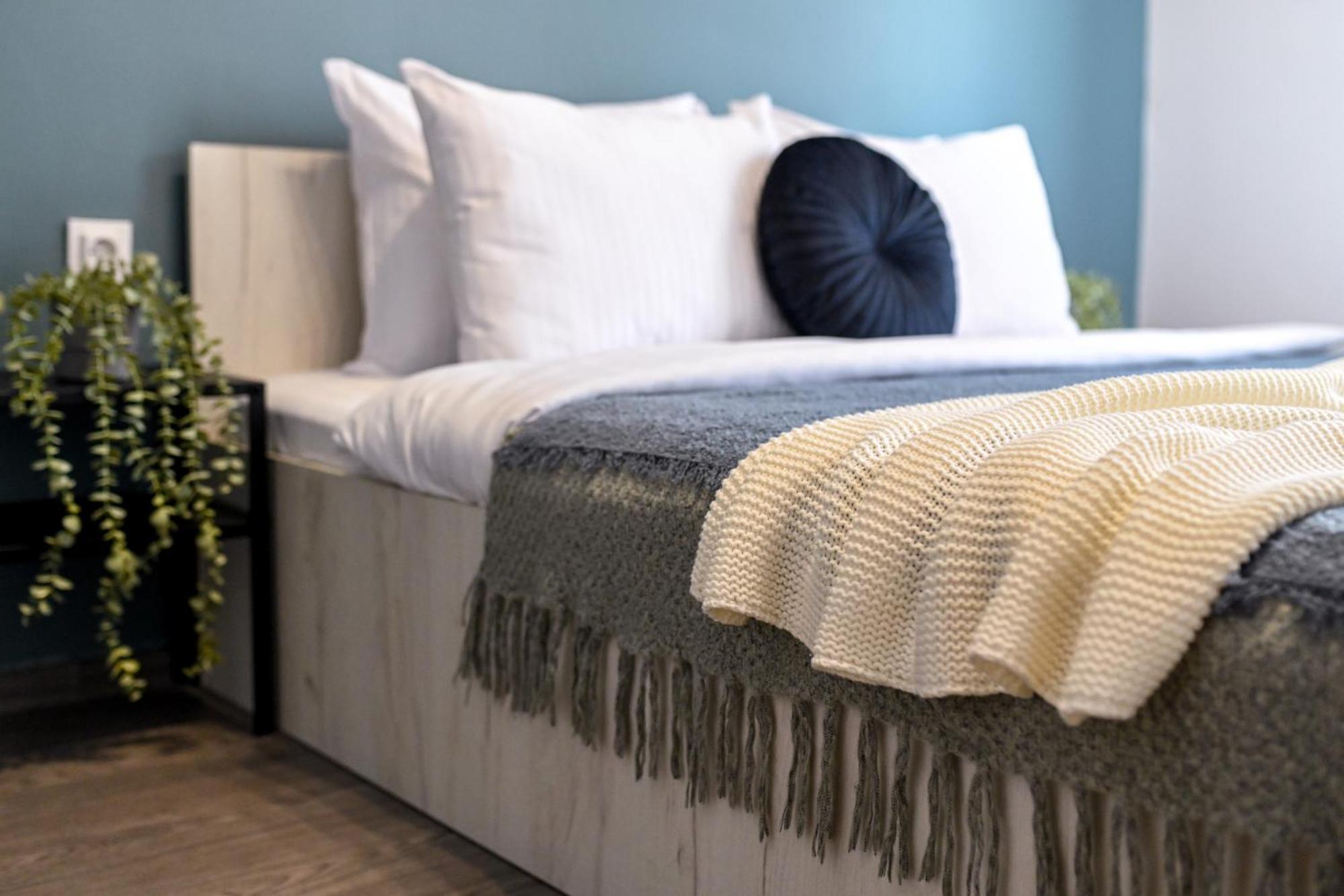 Old Town Charm - Modern & Comfortable Accommodation In The Heart Of The City بوخارست المظهر الخارجي الصورة