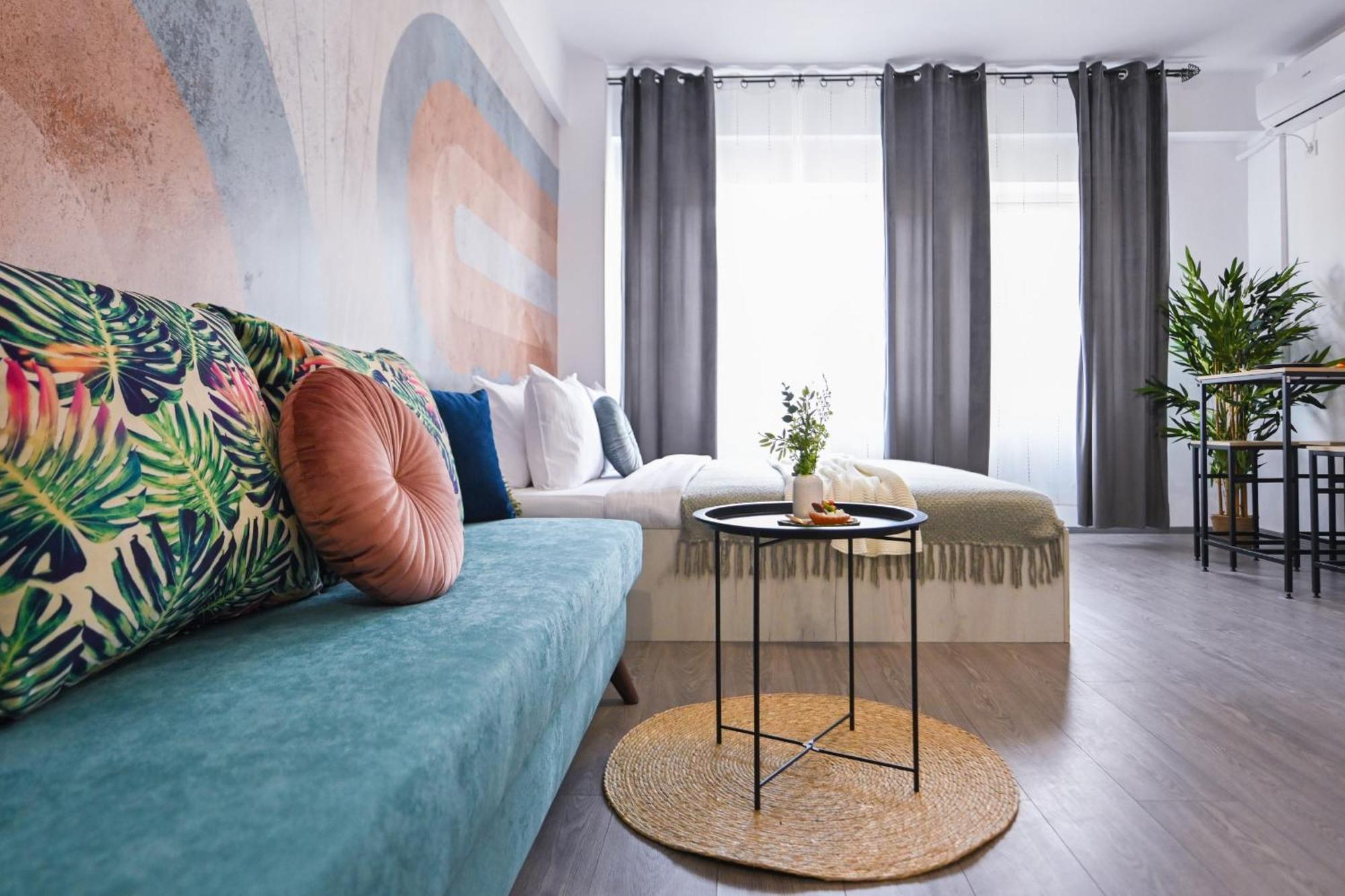 Old Town Charm - Modern & Comfortable Accommodation In The Heart Of The City بوخارست المظهر الخارجي الصورة