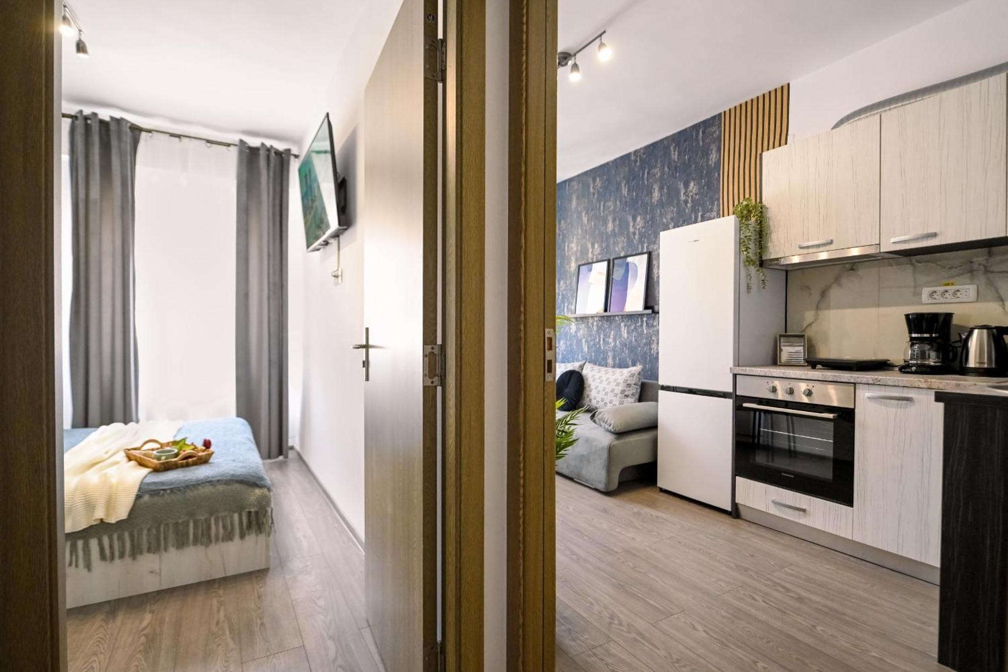Old Town Charm - Modern & Comfortable Accommodation In The Heart Of The City بوخارست المظهر الخارجي الصورة