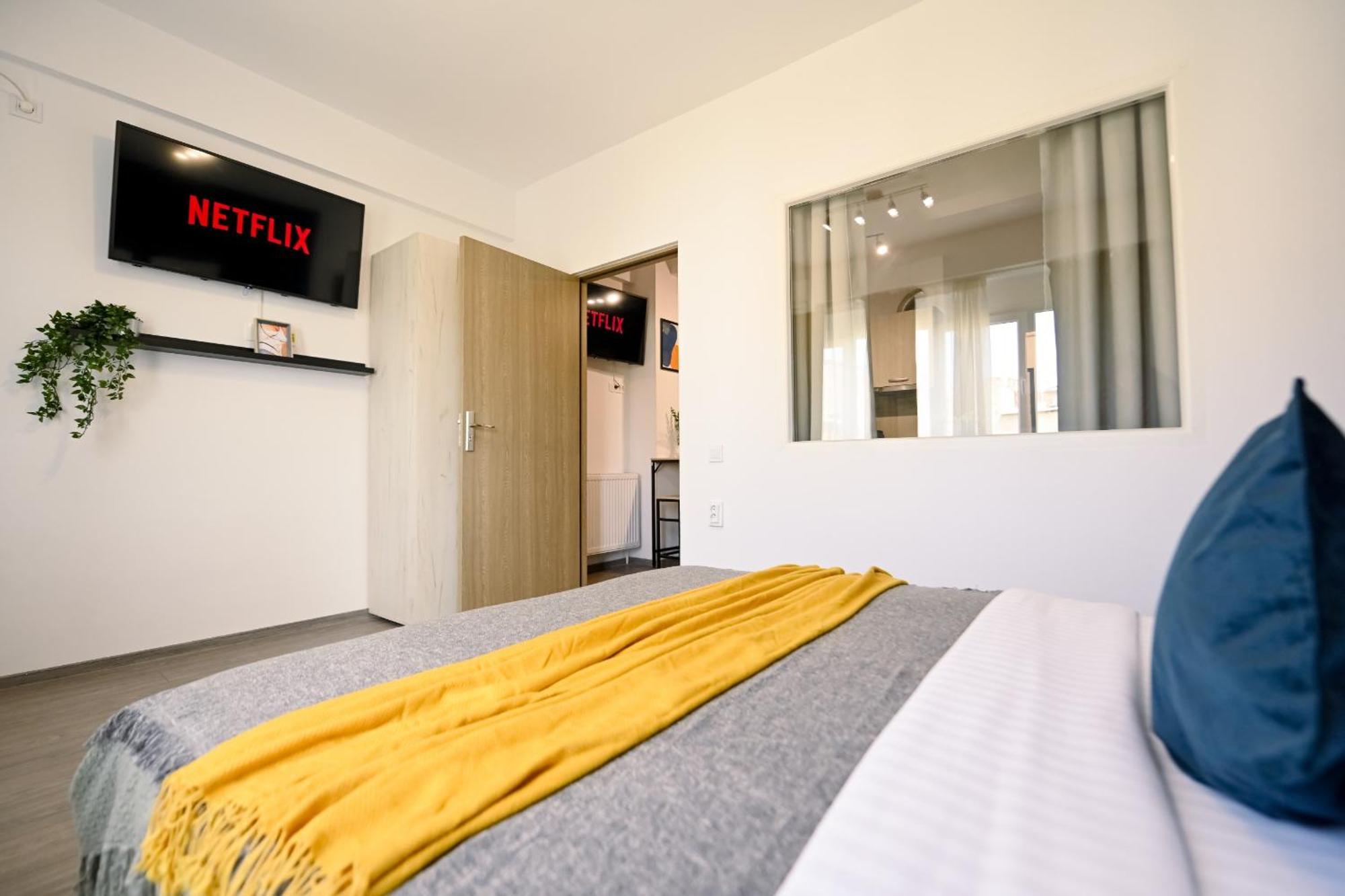 Old Town Charm - Modern & Comfortable Accommodation In The Heart Of The City بوخارست المظهر الخارجي الصورة